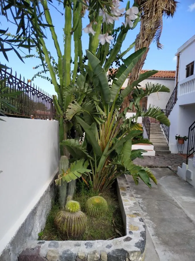 Aparthotel La Casa Al Mare Vulcano Italy