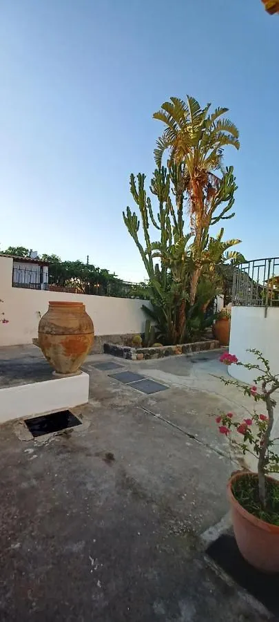La Casa Al Mare Vulcano Aparthotel