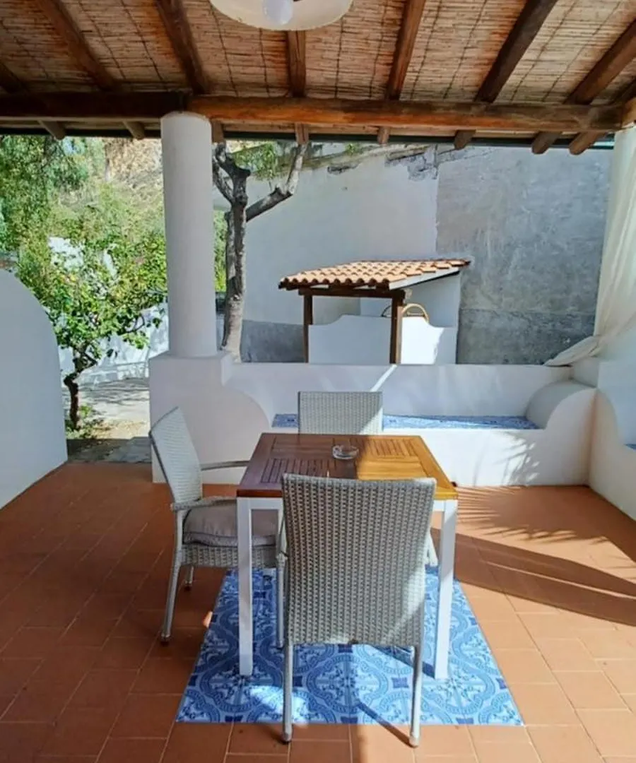 Aparthotel La Casa Al Mare Vulcano