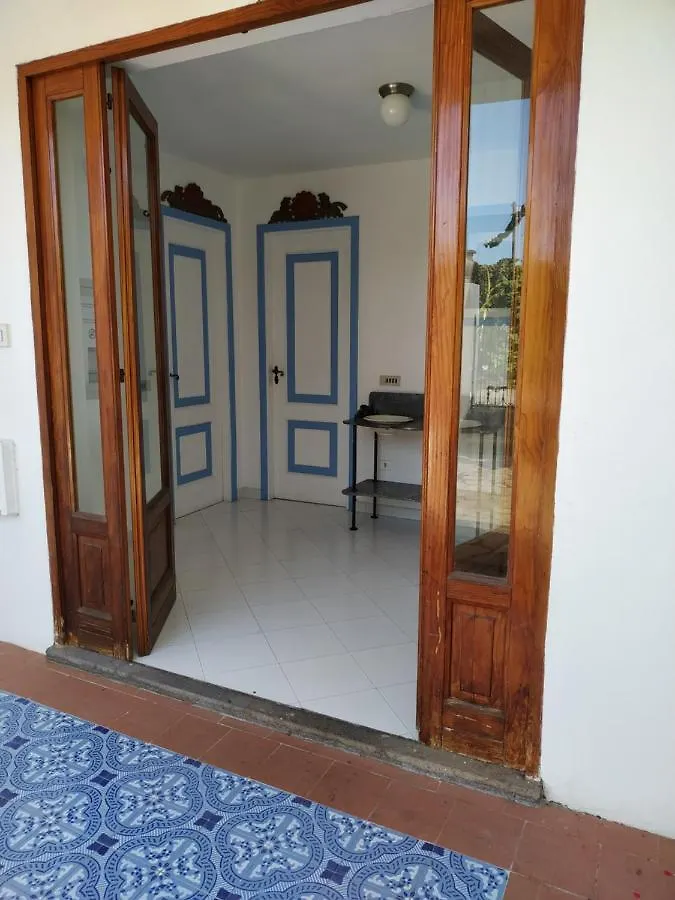 Aparthotel La Casa Al Mare Vulcano